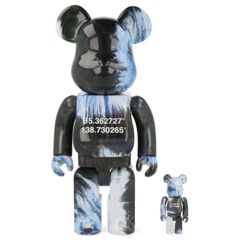 400% + 100% Bearbrick Benjamin Grant - Overview Fuji Mount