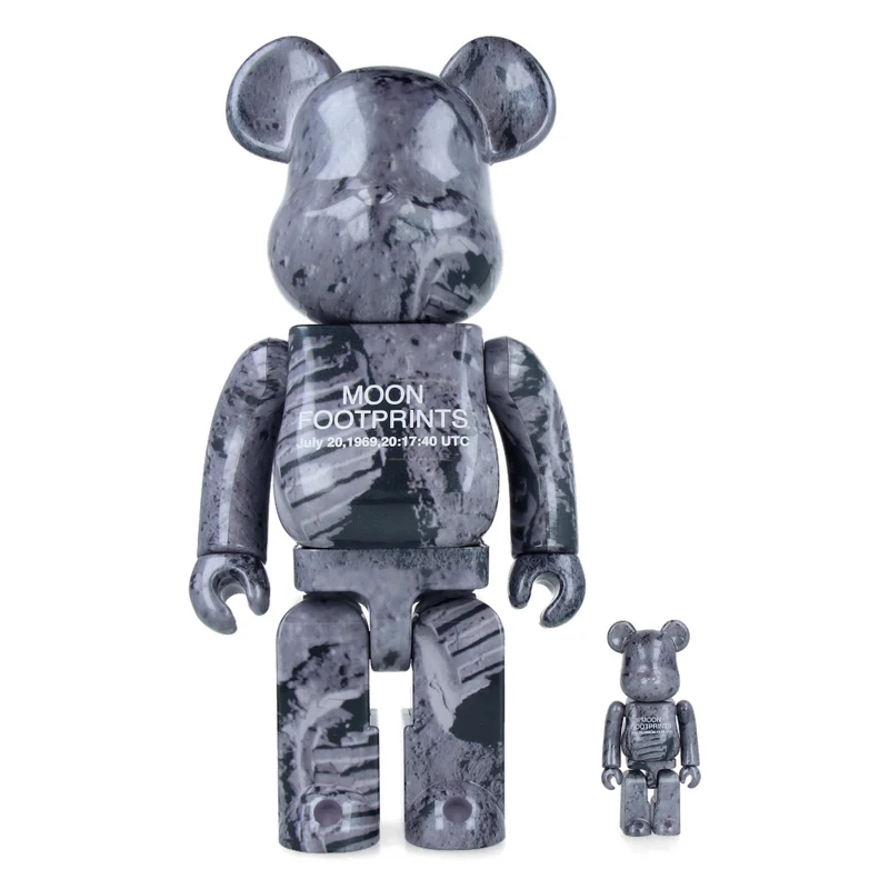 400% + 100% Bearbrick Moon Footprints