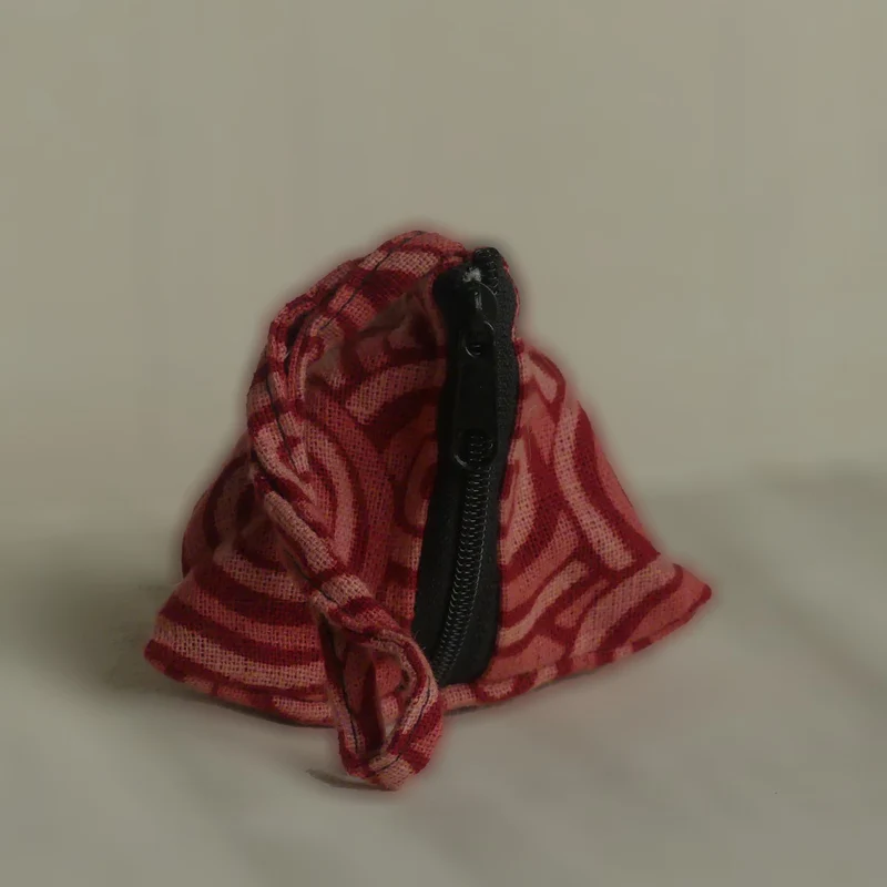 Pochette triangulaire fait main | rose pâle / rose / rouge