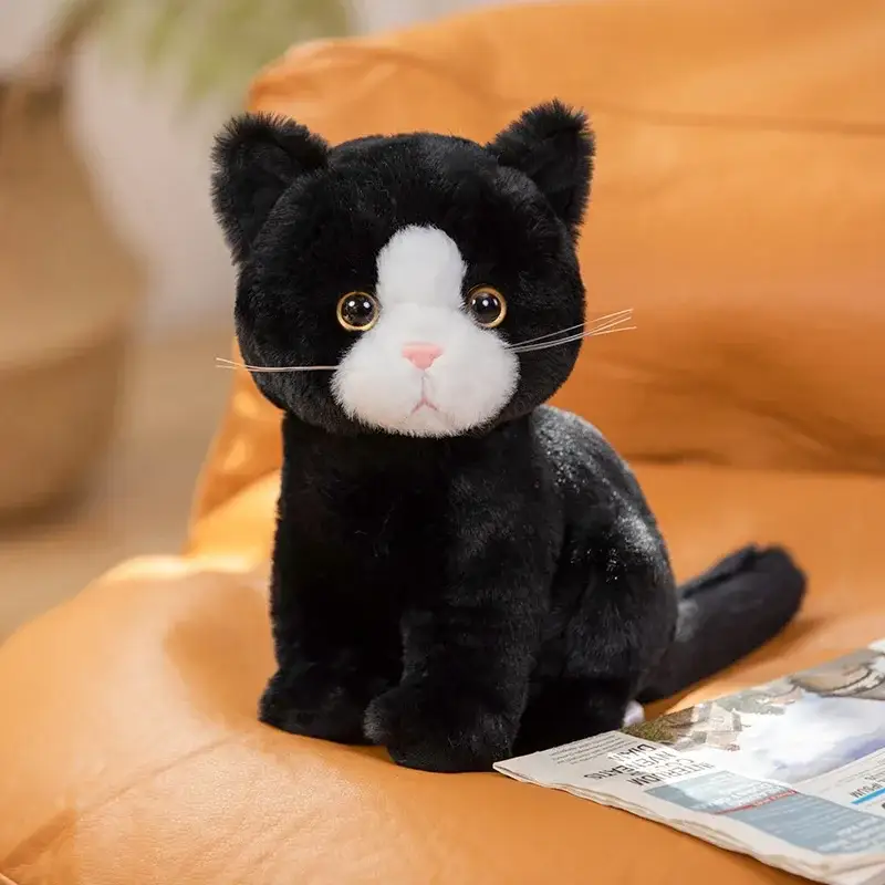 Chat en Peluche Noir et Blanc
