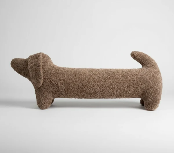Coussin Teckel en Peluche Oscar & Plume : le cadeau design et cosy pour chien