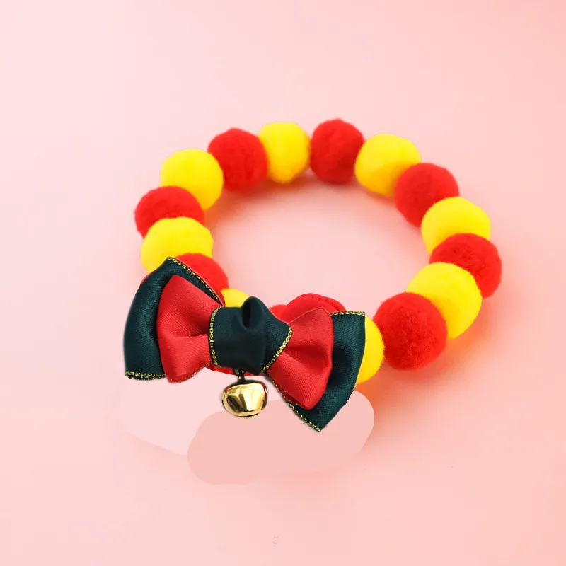 Collier De Noël En Boule De Peluche Pour Chat Et Chien