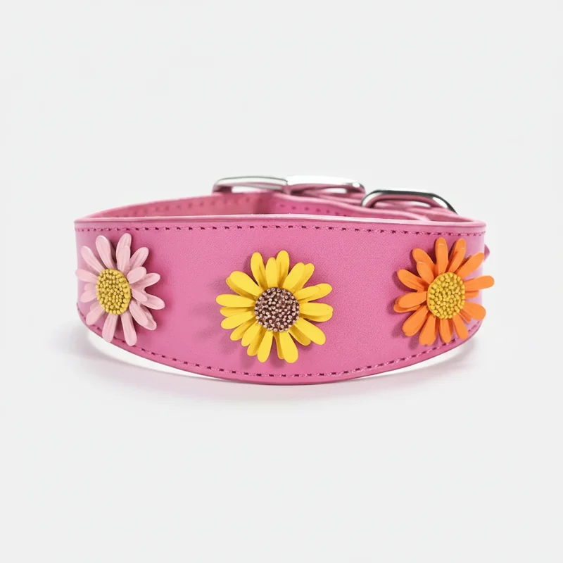 Collier Réglable En Cuir Avec Petite Marguerite Pour Chien